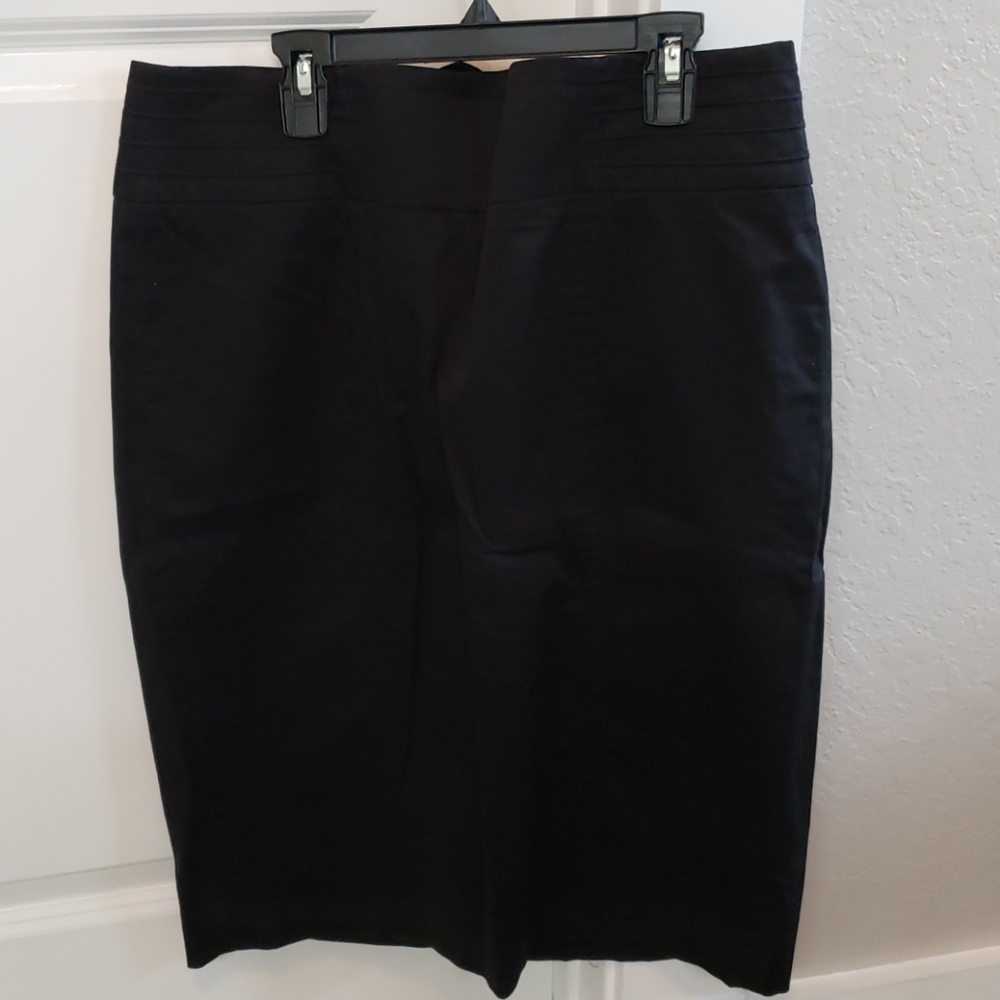 Black midi/pencil knee lenght shirt